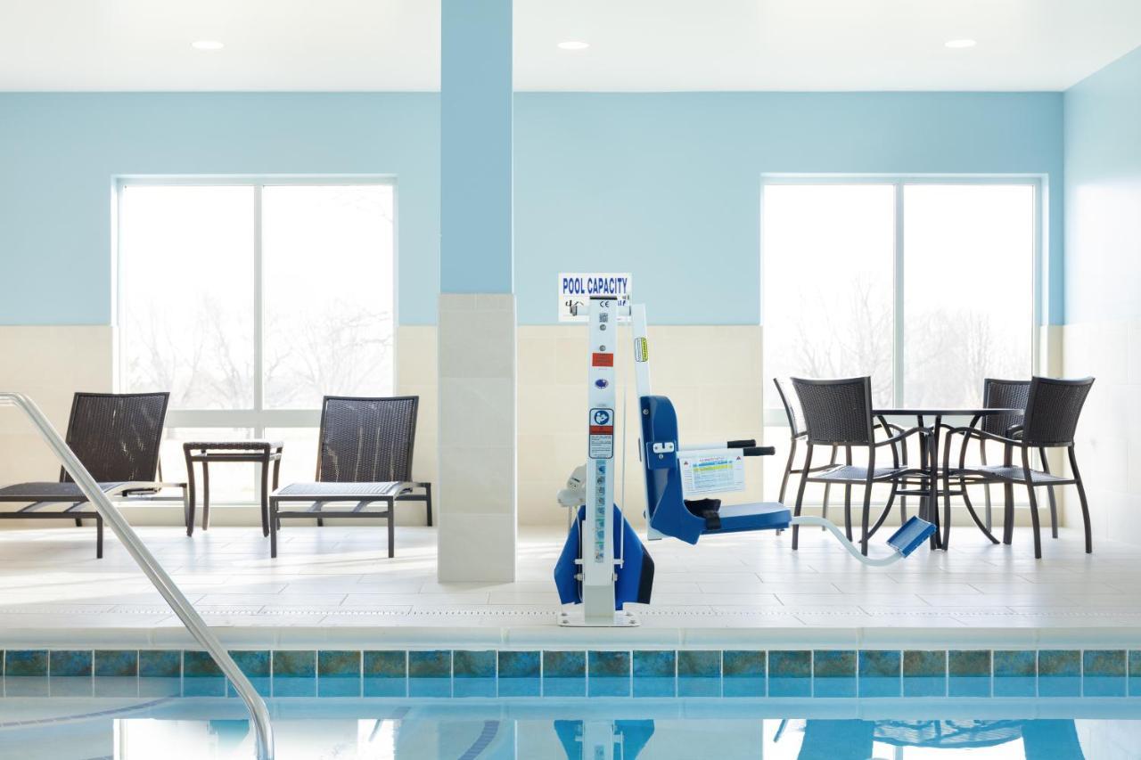 Holiday Inn Express Fremont By Ihg Экстерьер фото