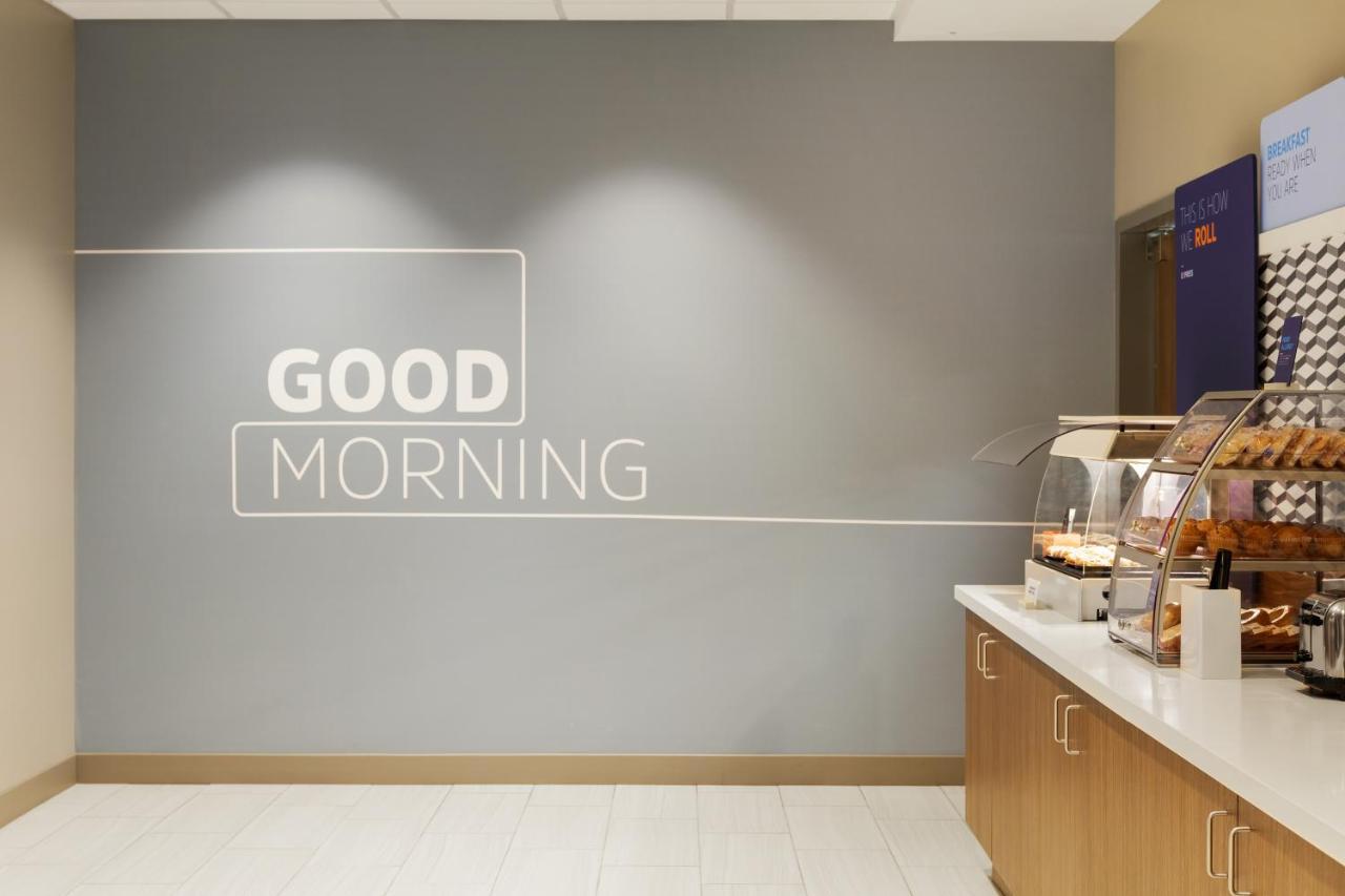 Holiday Inn Express Fremont By Ihg Экстерьер фото